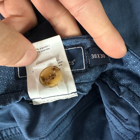 Vineyard Vines 38x30 pants - Picture 4 of 5